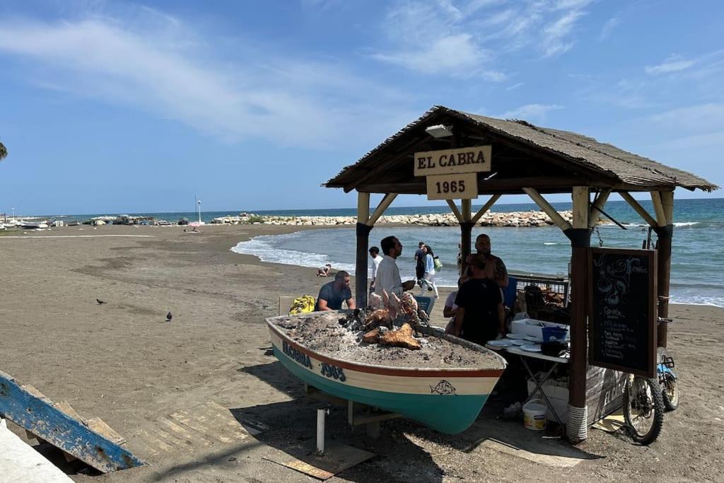 Вилла Vivienda Unica A 10 Metros De La Playa Малага Экстерьер фото